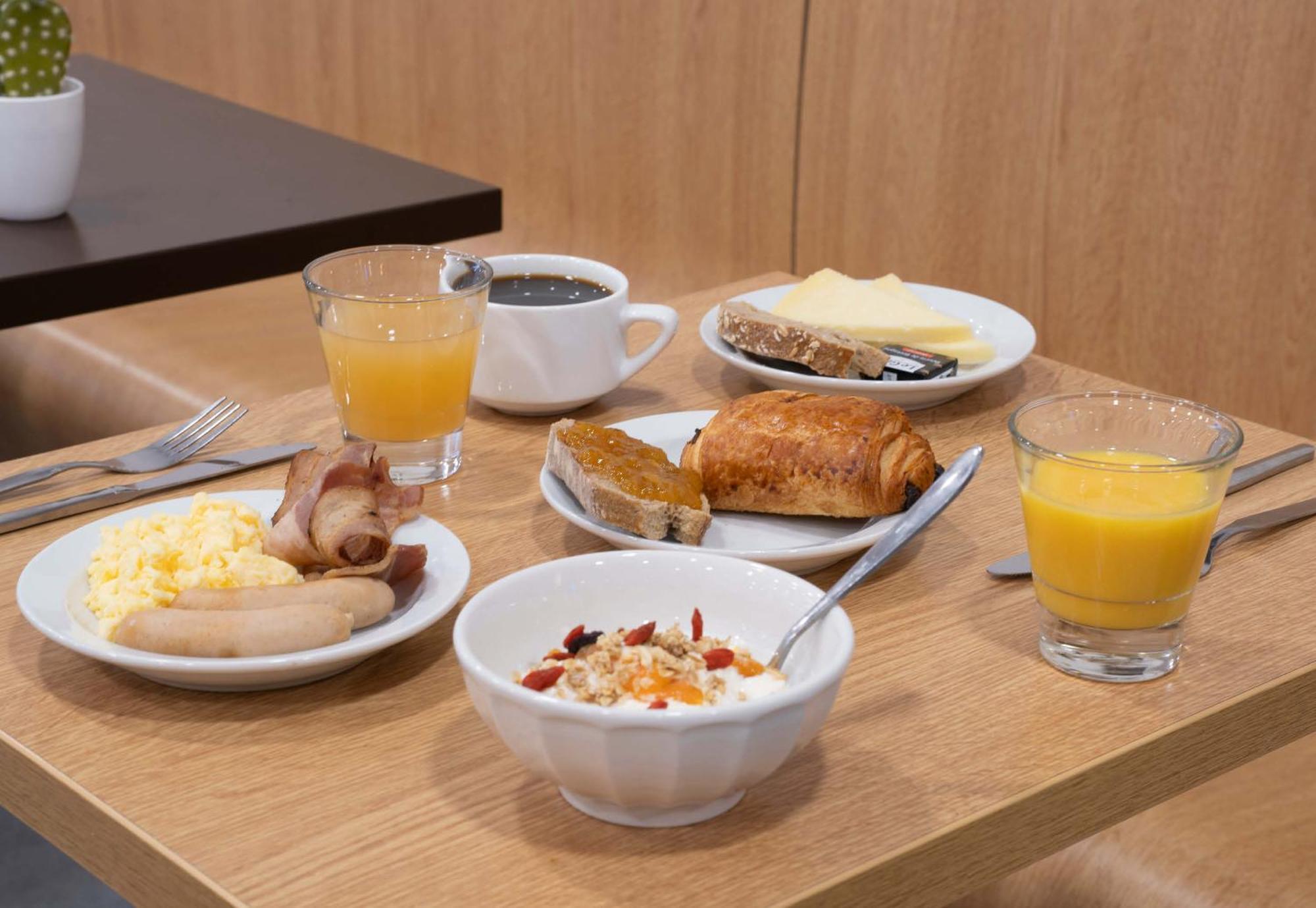 B&B Hotel Maubeuge-Louvroil ภายนอก รูปภาพ